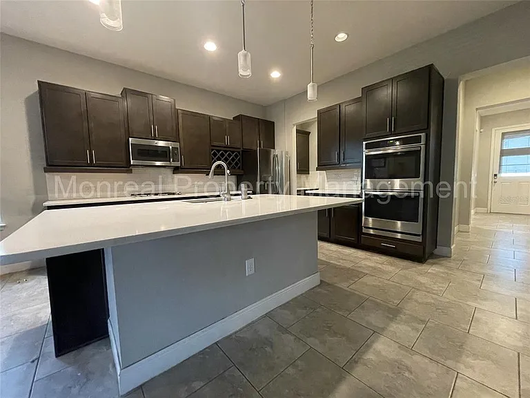 7171 Summerlake Groves St — Photo 6