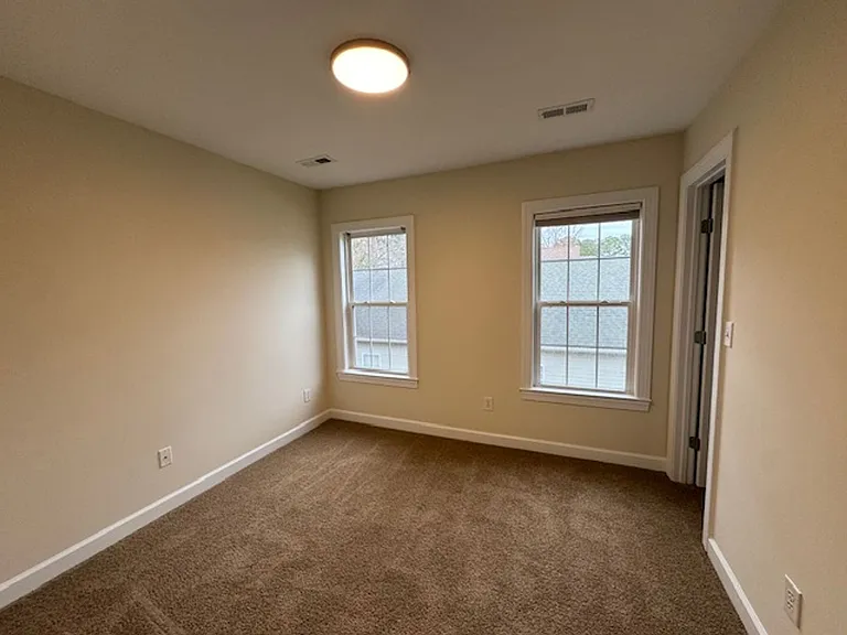150 Raye Dr — Photo 18