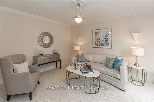 704 Foxcroft Blvd — Photo 4