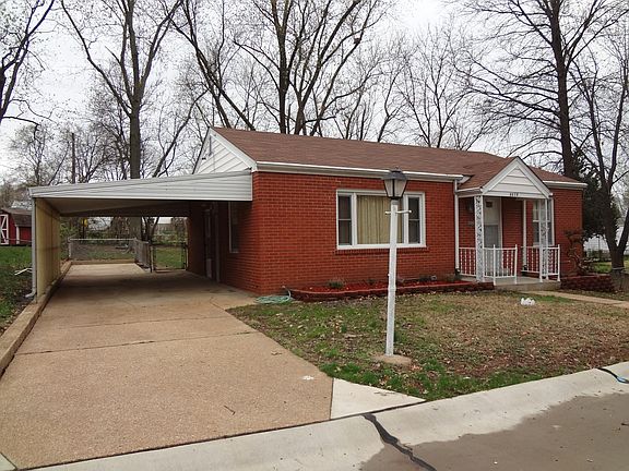 2nd image of 9078 Pallardy Ln