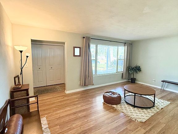 4th image of 3775 BESS Road