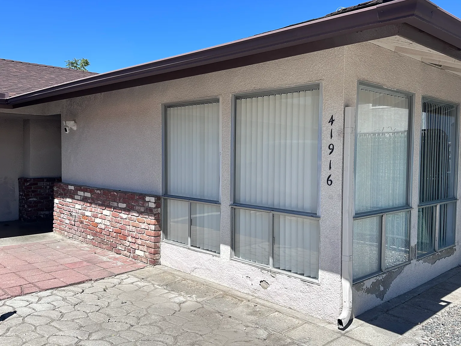 2 bed, 1350 sqft, $2,000 — Photo 1