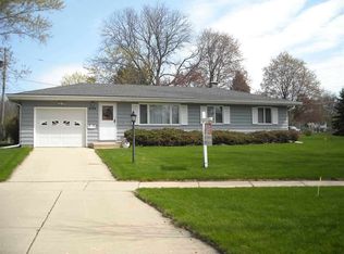 6106 Mulberry Cir, Madison, WI 53711