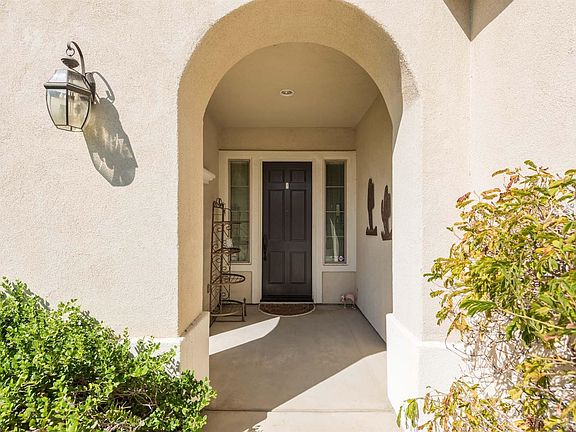 3rd image of 81729 Camino San Lucas