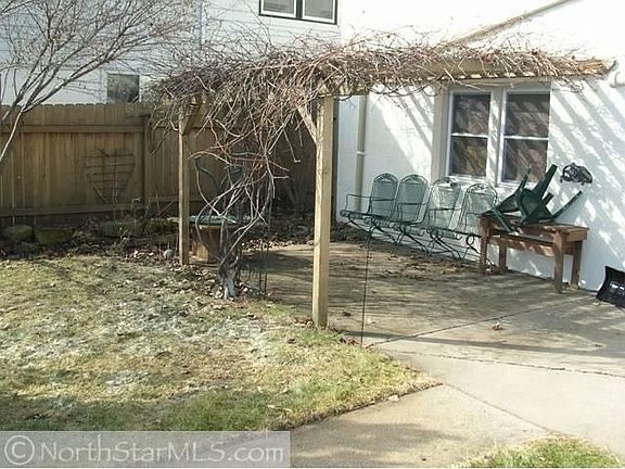 5th image of 523 9th Ave S