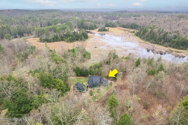 3rd image of 9 Moss Creek Road