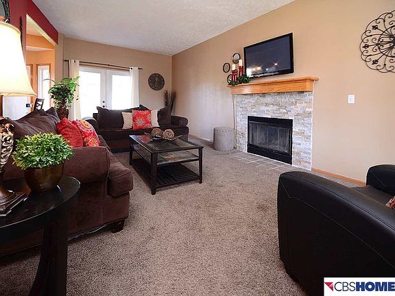 3rd image of 15371 Papio St