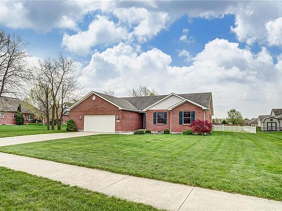 2nd image of 3020 Parkwood Dr