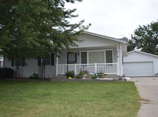 414 17th St, Aurora, NE 68818