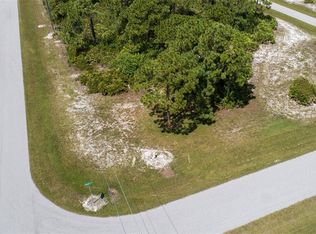 2 Garden Dr, Placida, FL 33946