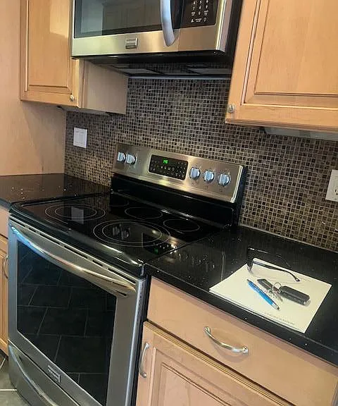 10 Adams Ct — Photo 7