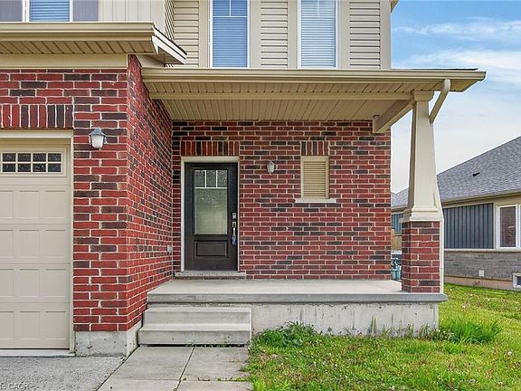 2nd image of 9 Winterberry Blvd