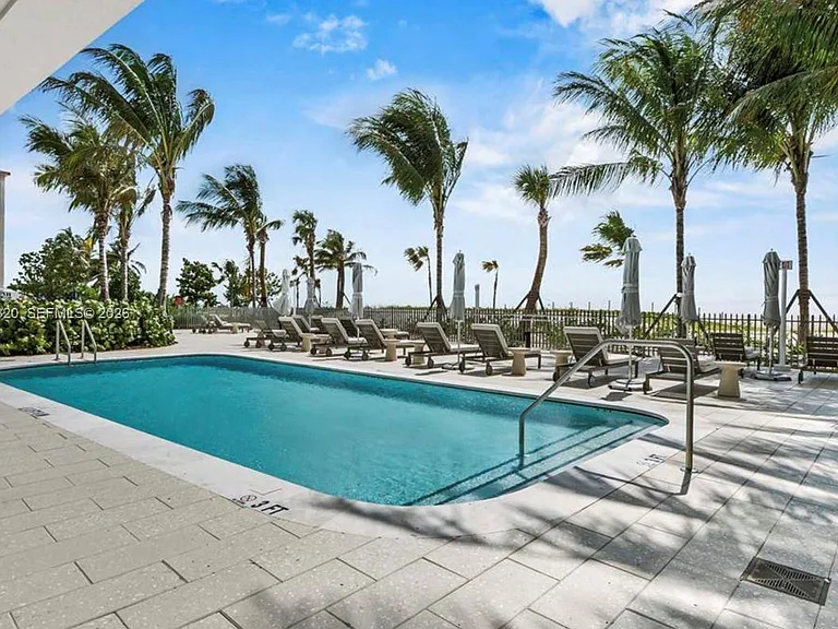 900 N Ocean Blvd #1202 — Photo 49