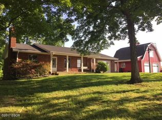 2646 Boskydell Rd, Carbondale, IL 62902