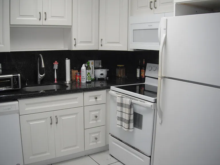 4169 SW 67th Ave #205A — Photo 23