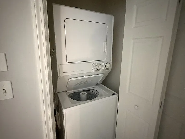 11 Cambridge Ct — Photo 7