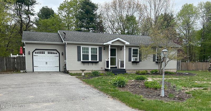 2nd image of 49 Hilton Drive