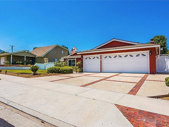 5th image of 1734 Avenida Del Vis