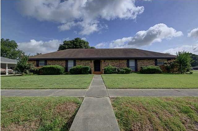1st image of 317 Lynn Dr