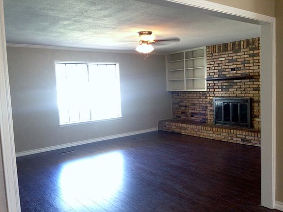 2nd image of 4709 El Paso Ave