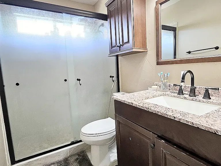 Ambrose Dr — Photo 21