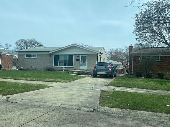 2nd image of 24824 Petersburg Ave