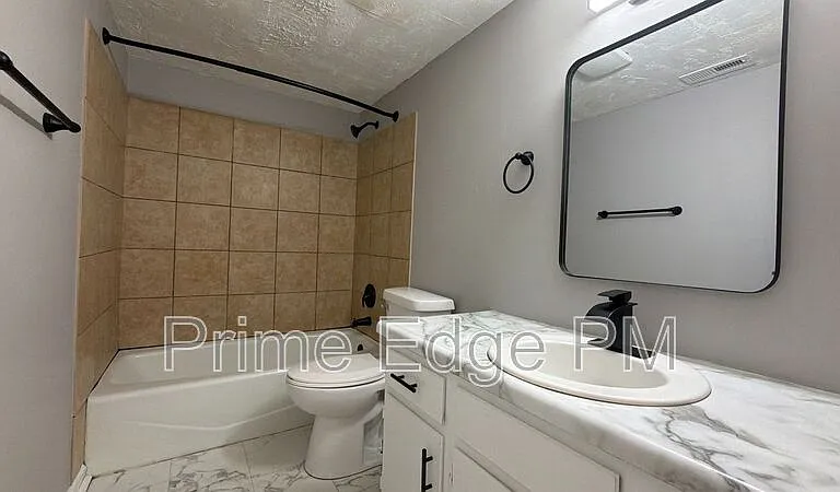 1541 S 21st St #1 — Photo 11