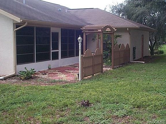 5th image of 3285 S Blackmountain Dr