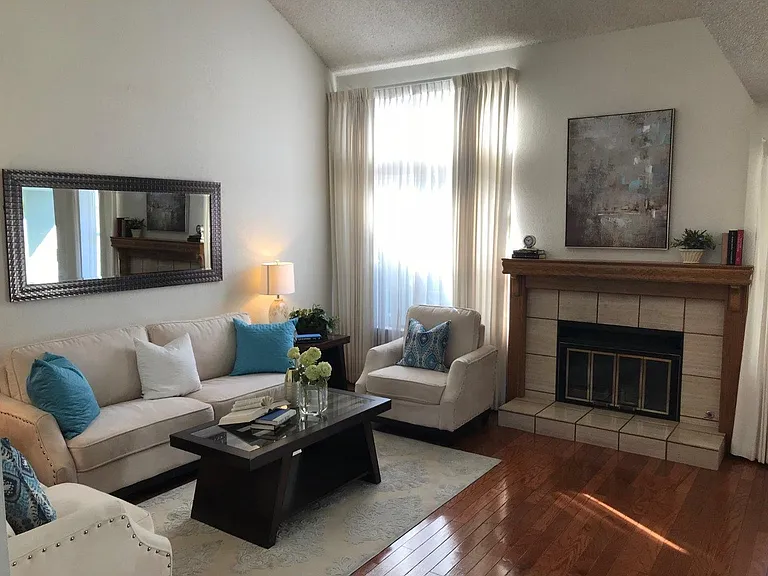 1901 Stratton Cir #1901 — Photo 3