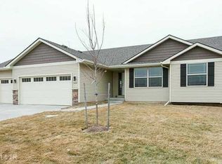 5841 Pine Ct, Johnston, IA 50131