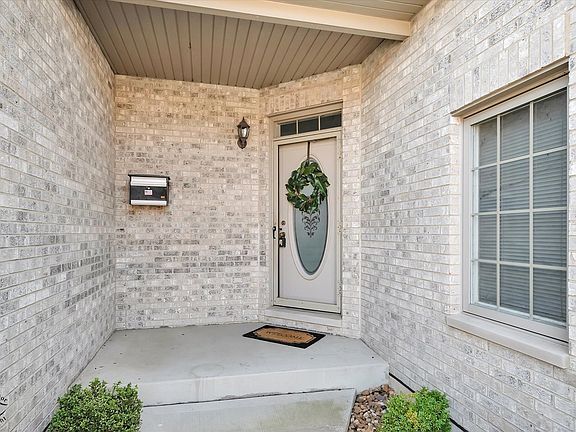 2nd image of 11137 Karen Dr