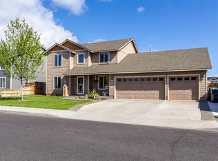 2135 NW Kingwood Ave, Redmond, OR 97756