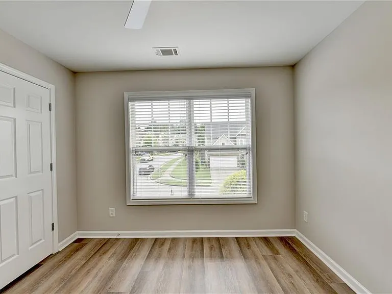 2208 Staunton Dr — Photo 26
