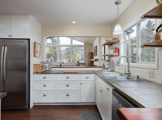 1565 SE Bear Creek Rd, Bend, OR 97702