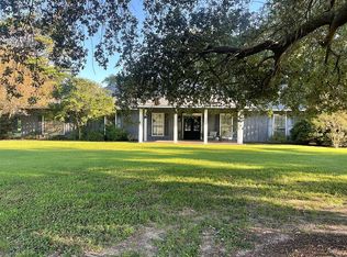 302 Bailey Dr, Hollandale, MS 38748