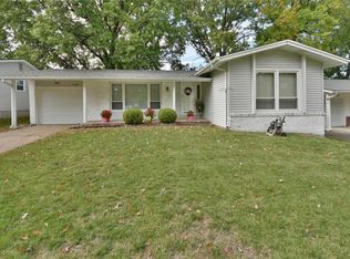 1369 Schulte Hill Dr, Maryland Heights, MO 63043