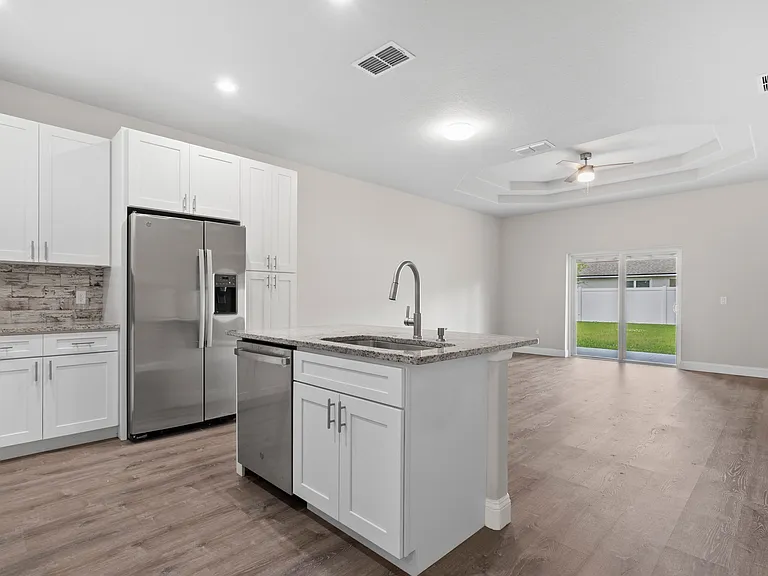 8 Regina Ln #B — Photo 8