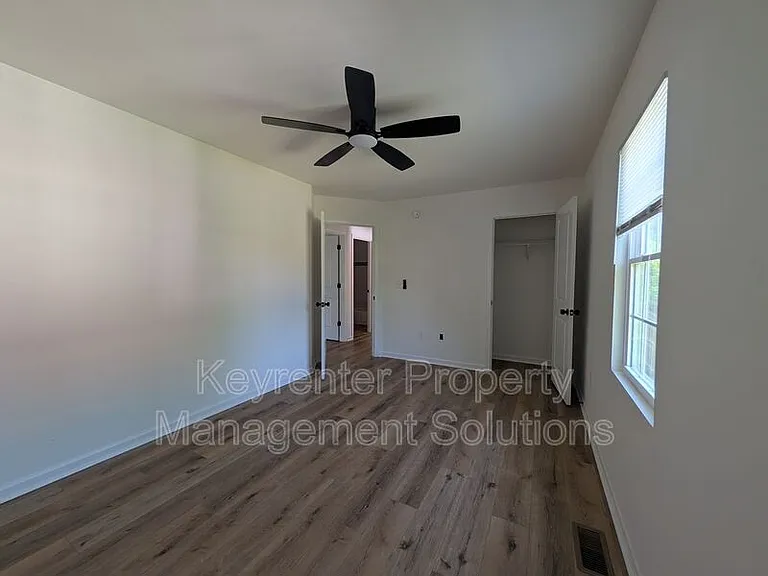 55 Breezewood Dr — Photo 23
