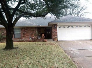 6206 Meadowmere Ln, Arlington, TX 76001