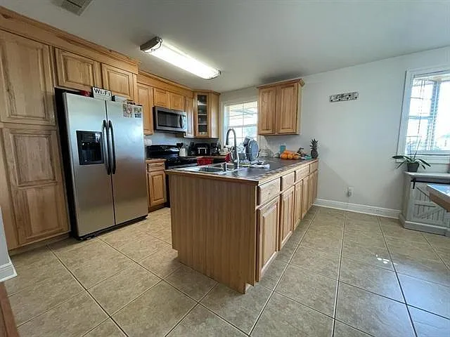 2308 Margaret Ln — Photo 4