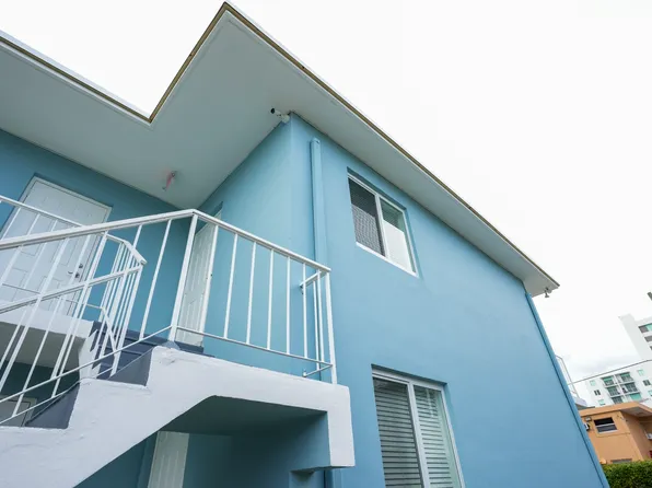 1043 NW 5th St #2, Miami, FL 33128