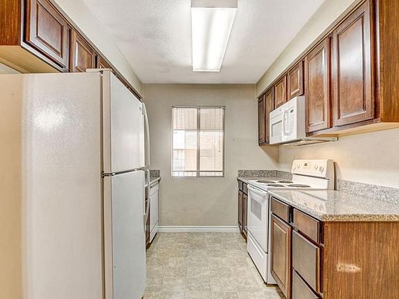 2nd image of 5020 Indian River Dr Unit 433