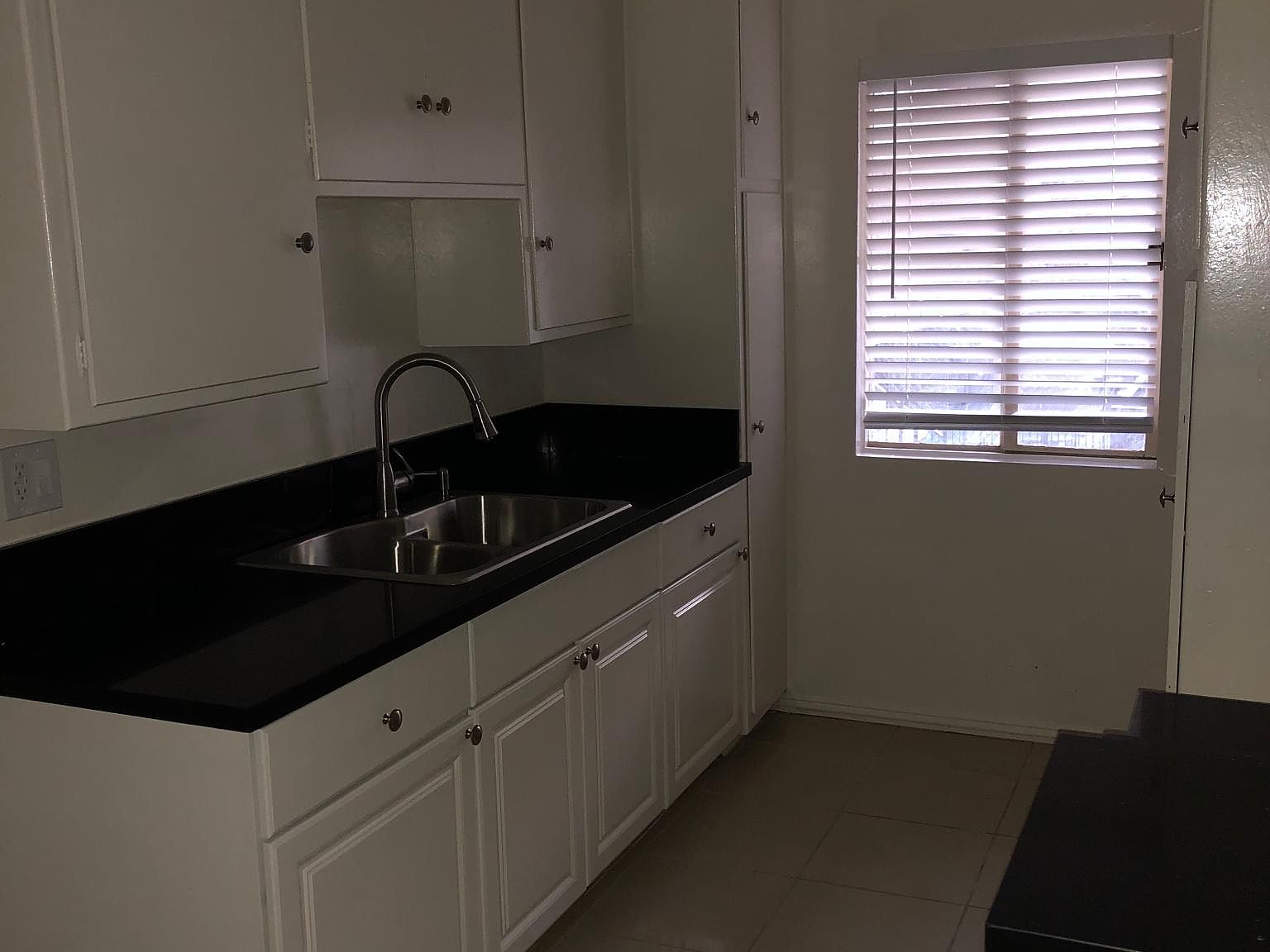 11460-2 Riverside Dr #7, North Hollywood, CA 91602 | Zillow