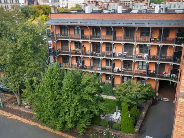 5 Linden Place #5A, Hartford, CT 06106