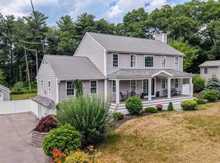 489 Main St, Acushnet, MA 02743