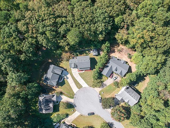 4th image of 3763 Jonathan Glen Way