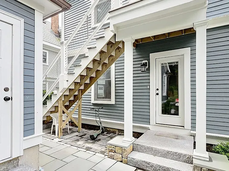 119 Westbourne Ter #2 — Photo 6