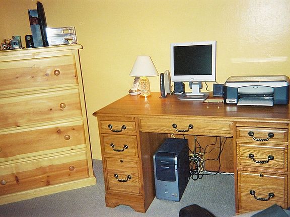 3 bd/computer room