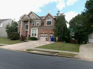 2340 Ashford Ln, Waldorf, MD 20603