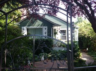 9842 44th Ave SW, Seattle, WA 98136